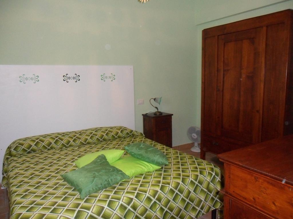 Agriturismo Poponi Villa Todi Cameră foto