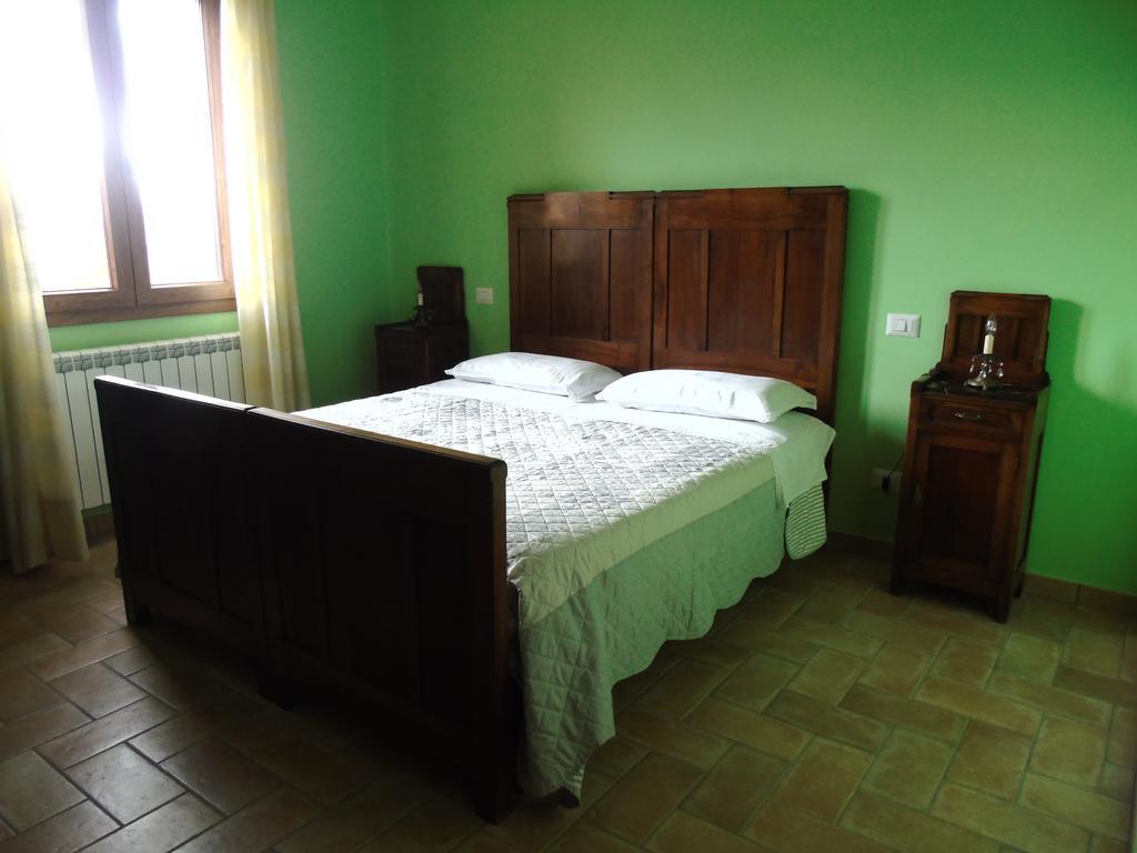 Agriturismo Poponi Villa Todi Cameră foto